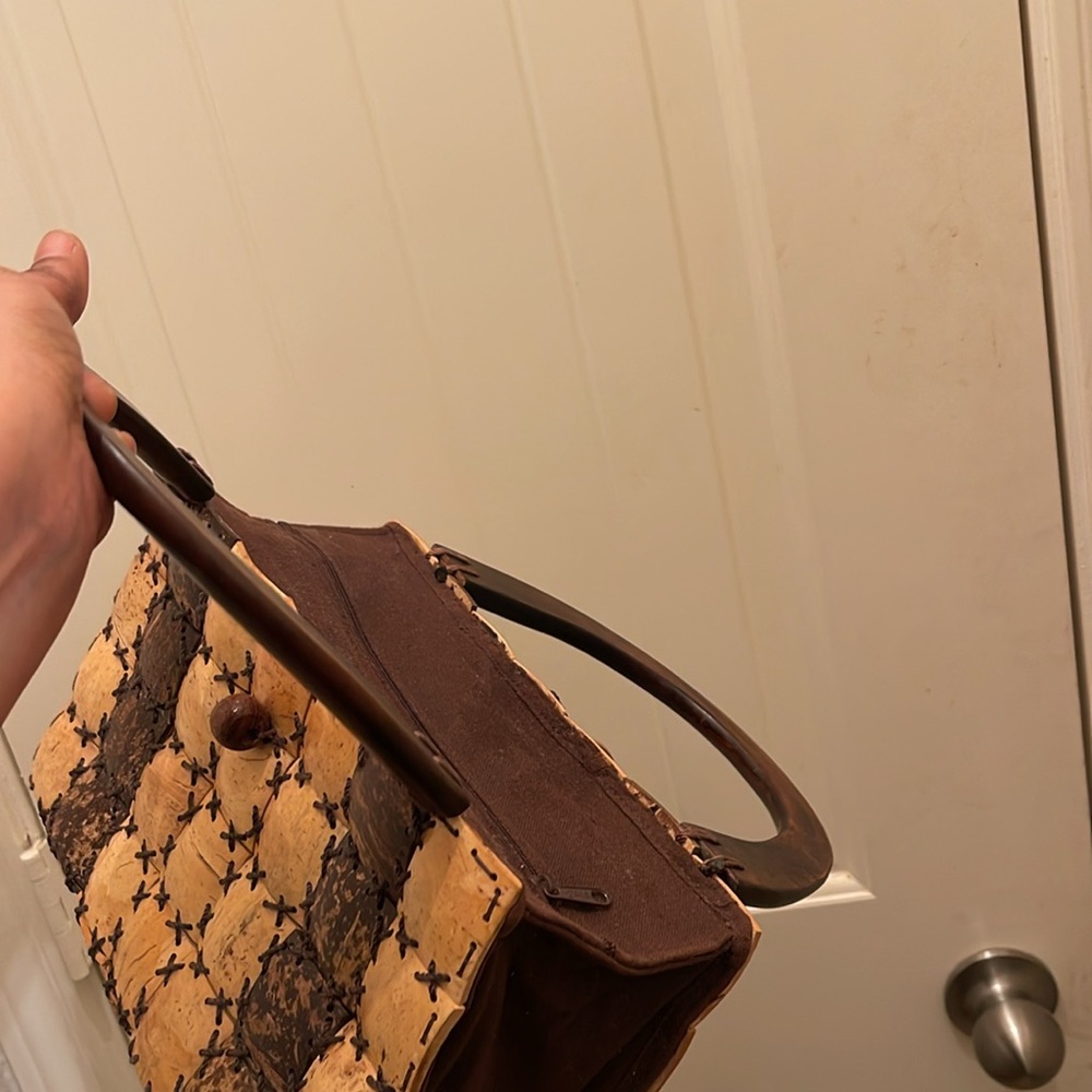 Vintage Tan and Brown Handbag - Picture 13 of 16